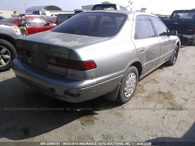 4T1BG22K0XU523998 - 1999 TOYOTA CAMRY CE/LE/XLE 灰色 照片 4