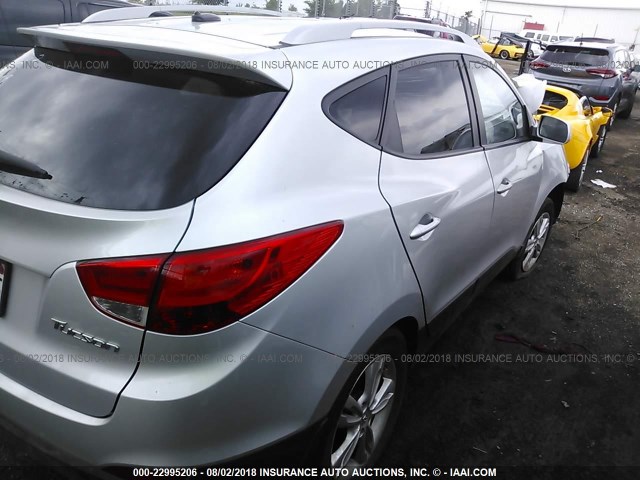 KM8JU3AC6BU125675 - 2011 HYUNDAI TUCSON GLS/LIMITED SILVER photo 4