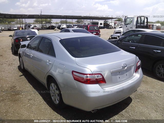 JTNBK46K973000408 - 2007 TOYOTA CAMRY NEW GENERAT LE/XLE/SE SILVER photo 3