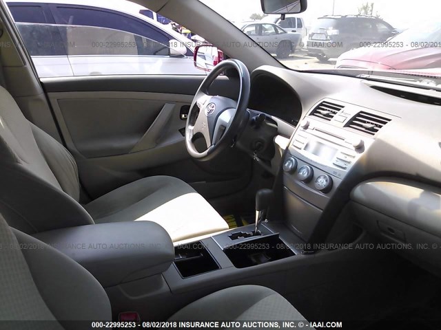 JTNBE46K573047717 - 2007 TOYOTA CAMRY NEW GENERAT CE/LE/XLE/SE RED photo 5