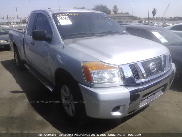 1N6AA06A58N327488 - 2008 NISSAN TITAN XE/LE/SE SILVER photo 1