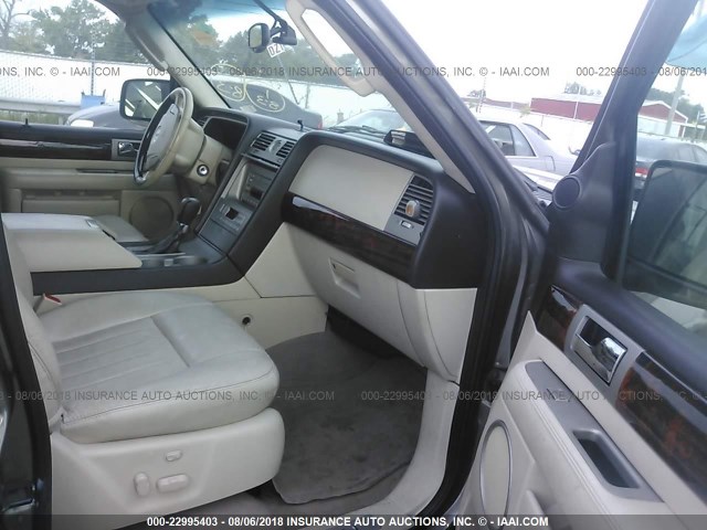 5LMFU28R93LJ42386 - 2003 LINCOLN NAVIGATOR Kahverengi fotoğraf 5