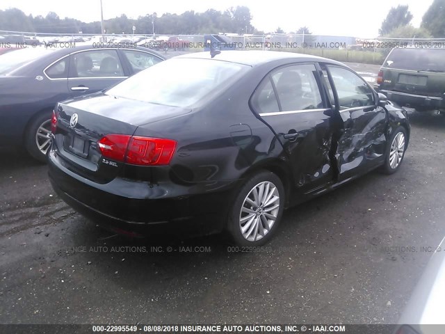 3VWLZ7AJXBM324993 - 2011 VOLKSWAGEN JETTA SEL BLACK photo 4