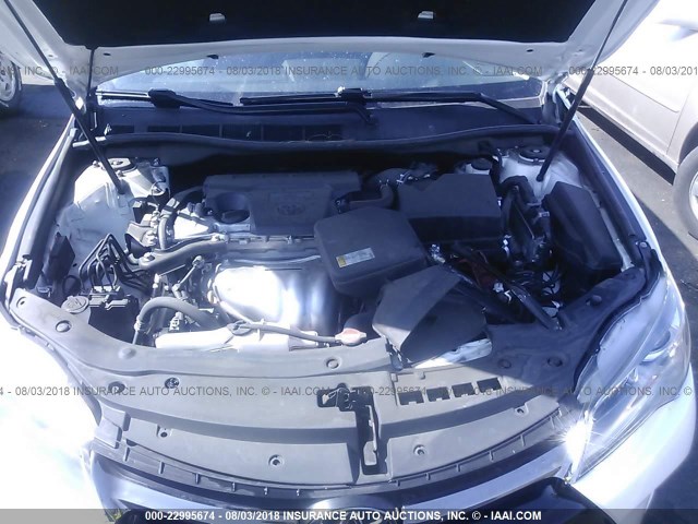 4T1BF1FK4GU507374 - 2016 TOYOTA CAMRY LE/XLE/SE/XSE WHITE photo 10
