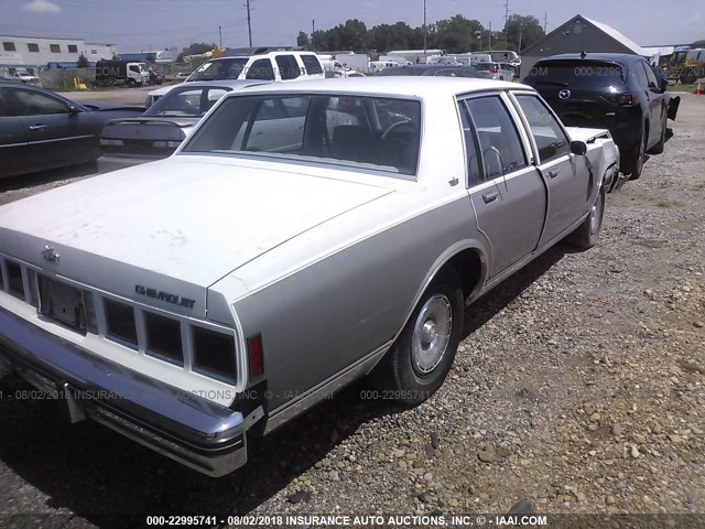 1G1AN69H8DX152390 - 1983 CHEVROLET CAPRICE CLASSIC WHITE photo 4