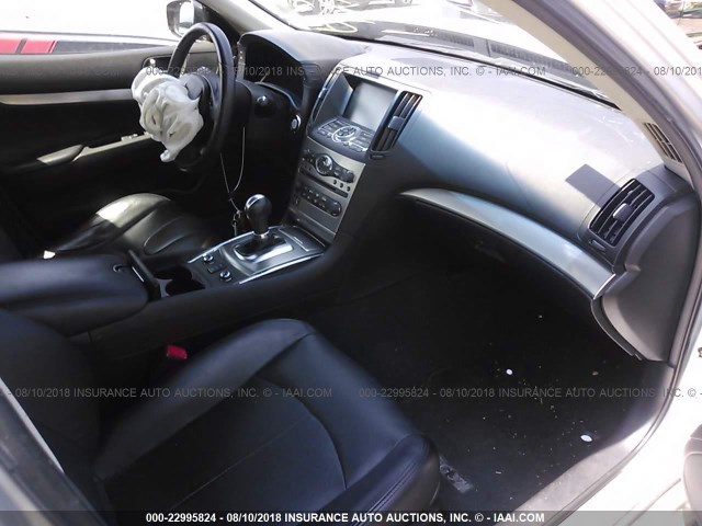 JN1CV6AR7CM679490 - 2012 INFINITI G37 SILVER photo 5