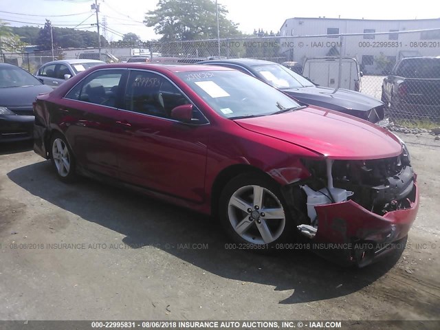 4T1BF1FK8CU576031 - 2012 TOYOTA CAMRY SE/LE/XLE წითელი ფოტო 1