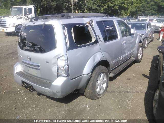 5N1AR18B08C610993 - 2008 NISSAN PATHFINDER S/LE/SE SILVER photo 4