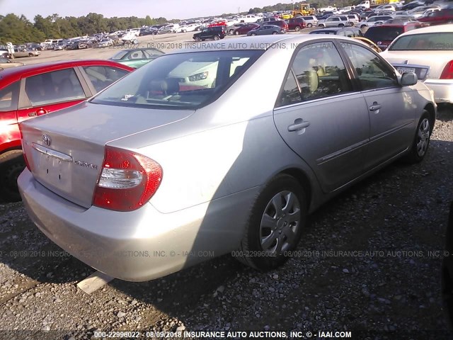 4T1BE32K02U581808 - 2002 TOYOTA CAMRY LE/XLE/SE Gümüş foto 4