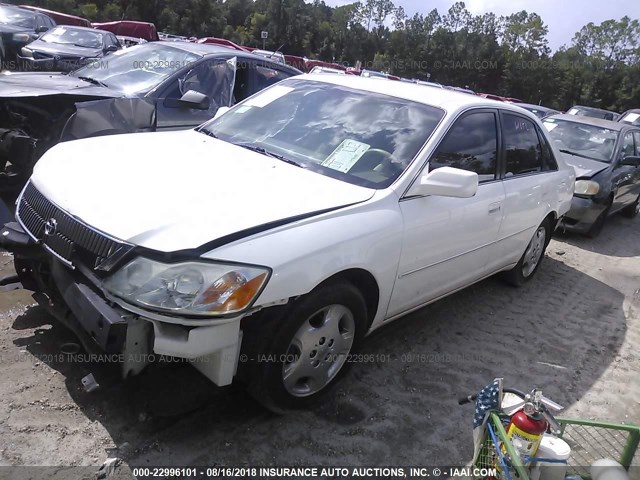 4T1BF28B6YU040026 - 2000 TOYOTA AVALON XL/XLS WHITE photo 2