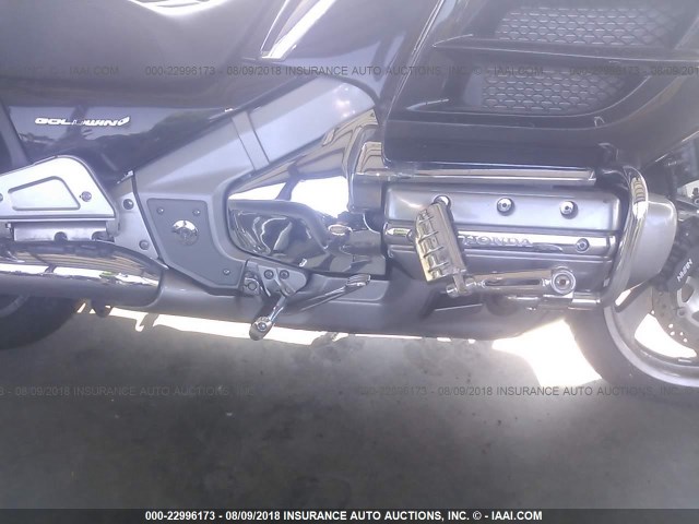 1HFSC47G6AA906357 - 2010 HONDA GL1800 BLACK photo 8