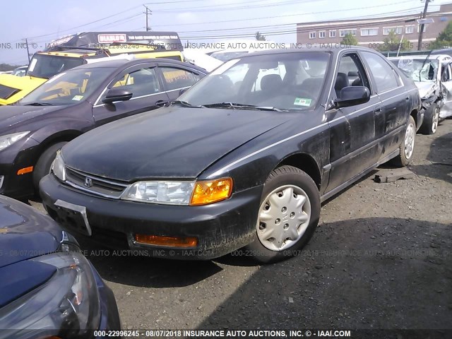 1HGCD5633VA202527 - 1997 HONDA ACCORD LX/EX BLACK photo 2