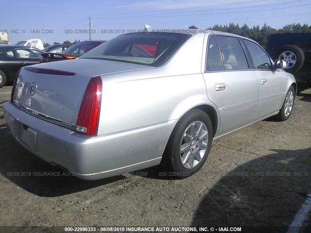 1G6KH5E62BU112681 - 2011 CADILLAC DTS PREMIUM COLLECTION SILVER photo 4