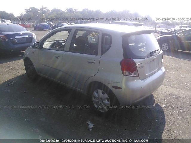 KL1TD62674B147388 - 2004 CHEVROLET AVEO SILVER photo 3