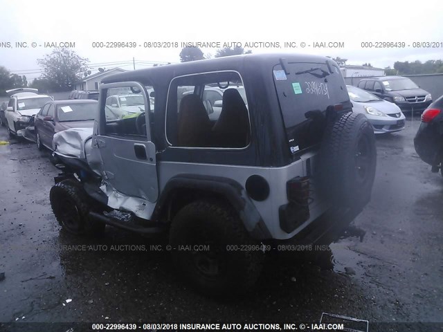 1J4FA39S52P763620 - 2002 JEEP WRANGLER / TJ X SILVER photo 3