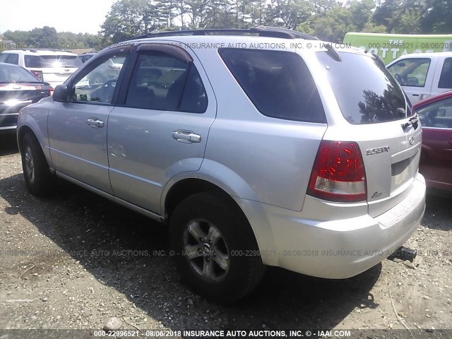 KNDJC733335060226 - 2003 KIA SORENTO EX/LX SILVER photo 3