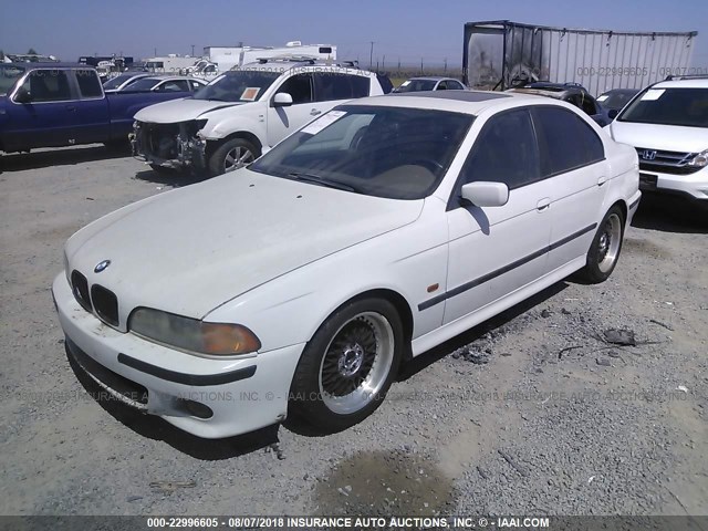 WBADM6349XGU00872 - 1999 BMW 528 I AUTOMATIC WHITE photo 2