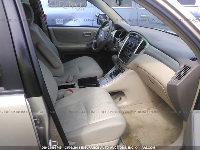 JTEEW21A460033367 - 2006 TOYOTA HIGHLANDER HYBRID TAN photo 5