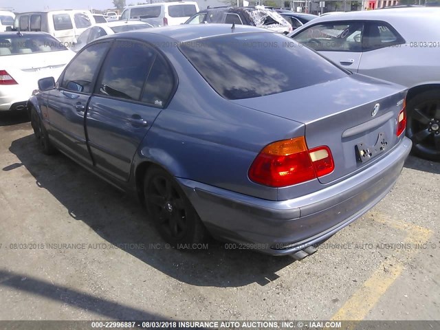 WBAAM3336XCA84026 - 1999 BMW 323 I AUTOMATIC BLUE photo 3