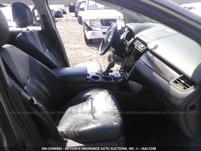 2FMDK3K95DBB58889 - 2013 FORD EDGE LIMITED GRAY photo 5