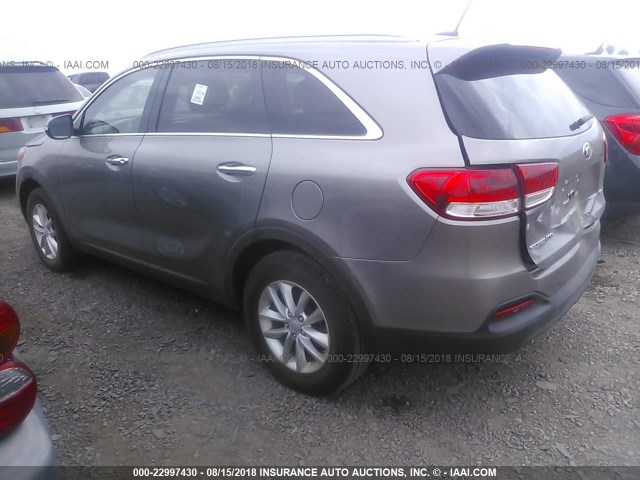 5XYPG4A31HG247527 - 2017 KIA SORENTO LX/L GRAY photo 3