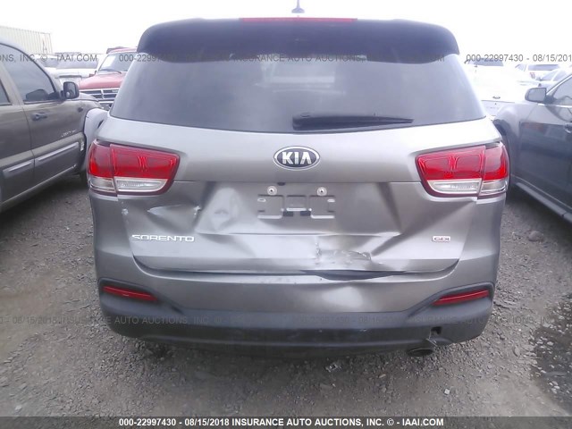 5XYPG4A31HG247527 - 2017 KIA SORENTO LX/L GRAY photo 6