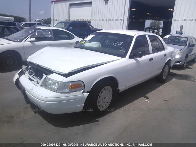 2FAHP71W84X151921 - 2004 FORD CROWN VICTORIA POLICE INTERCEPTOR WHITE photo 2