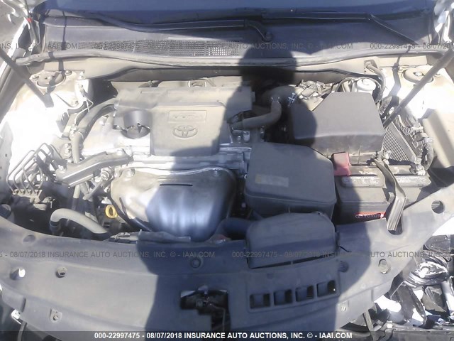 4T1BF1FK6GU132877 - 2016 TOYOTA CAMRY LE/XLE/SE/XSE WHITE photo 10