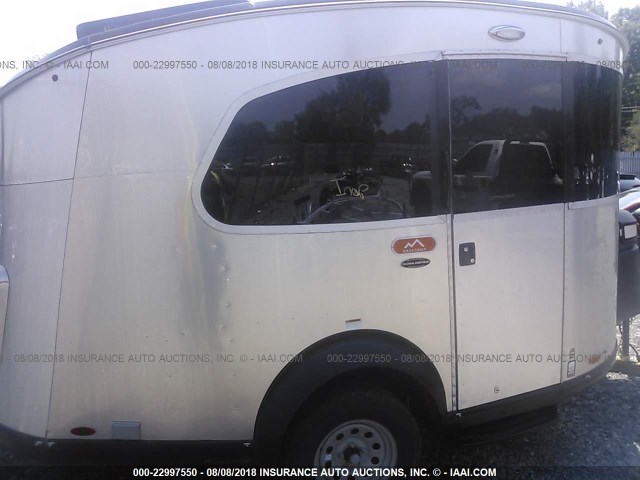 1SMG4DC17JJ203412 - 2018 AIRSTREAM OTHER  SILVER photo 4