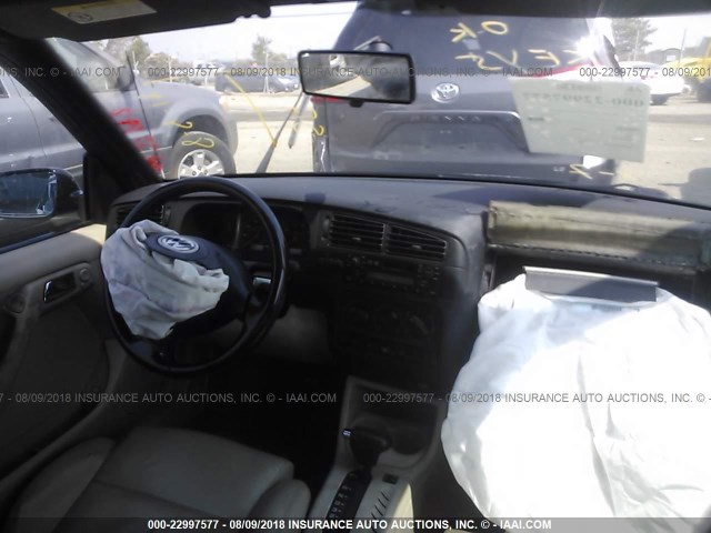 3VWDC21V61M808802 - 2001 VOLKSWAGEN CABRIO GLX 黑色 照片 5