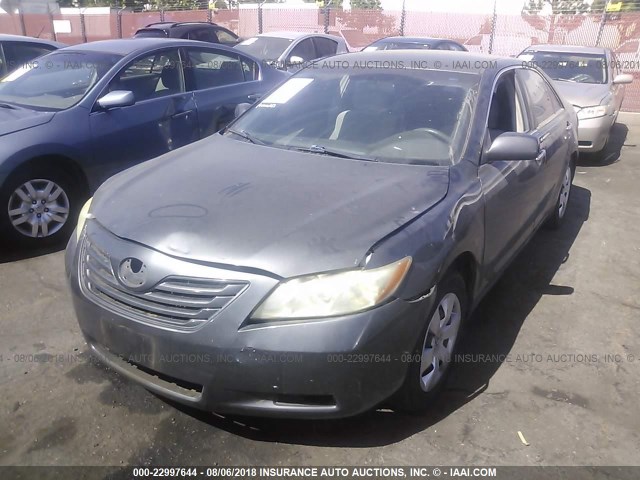 4T4BE46K89R073747 - 2009 TOYOTA CAMRY SE/LE/XLE ნაცრისფერი ფოტო 2