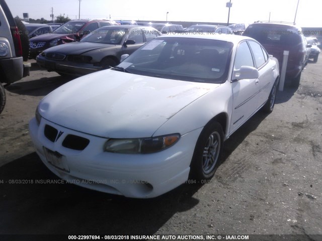 1G2WK52J12F108185 - 2002 PONTIAC GRAND PRIX SE WHITE photo 2