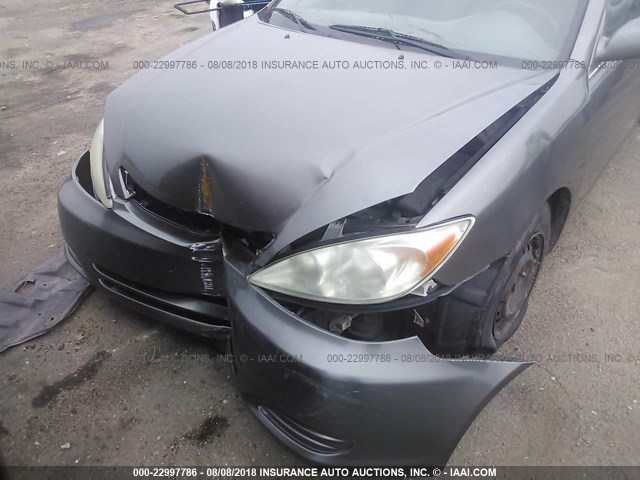 4T1BE32K24U889159 - 2004 TOYOTA CAMRY LE/XLE/SE ნაცრისფერი ფოტო 6