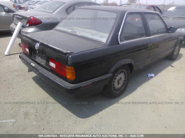 WBAAA1311LEC67389 - 1990 BMW 325 I/IS BLACK photo 4
