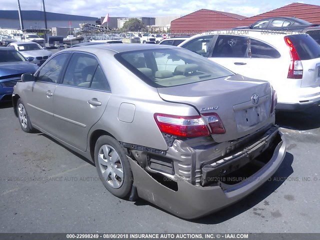 JTNBE46K673046298 - 2007 TOYOTA CAMRY NEW GENERAT CE/LE/XLE/SE GOLD photo 3