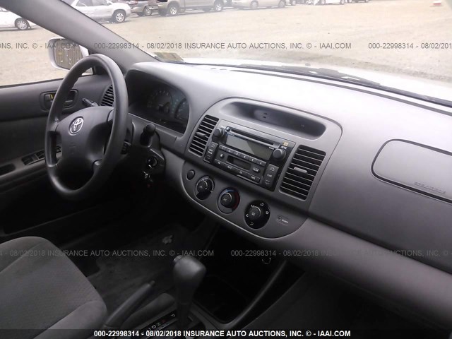 4T1BF30K23U542803 - 2003 TOYOTA CAMRY LE/XLE/SE Gümüş foto 5