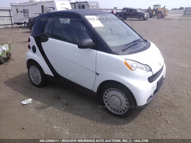 WMEEJ31X49K331232 - 2009 SMART FORTWO PURE/PASSION WHITE photo 1