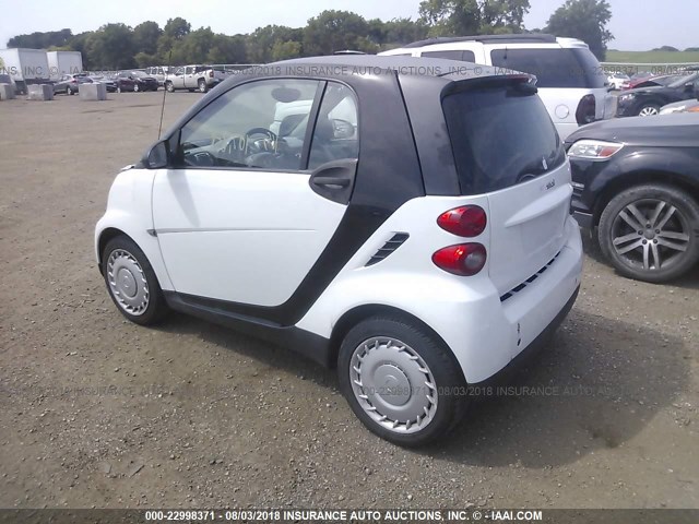 WMEEJ31X49K331232 - 2009 SMART FORTWO PURE/PASSION WHITE photo 3
