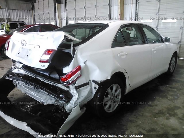 4T1BF3EK5AU560749 - 2010 TOYOTA CAMRY SE/LE/XLE თეთრი ფოტო 4