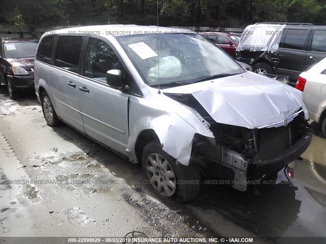 2A8HR44H88R675041 - 2008 CHRYSLER TOWN & COUNTRY LX SILVER photo 1