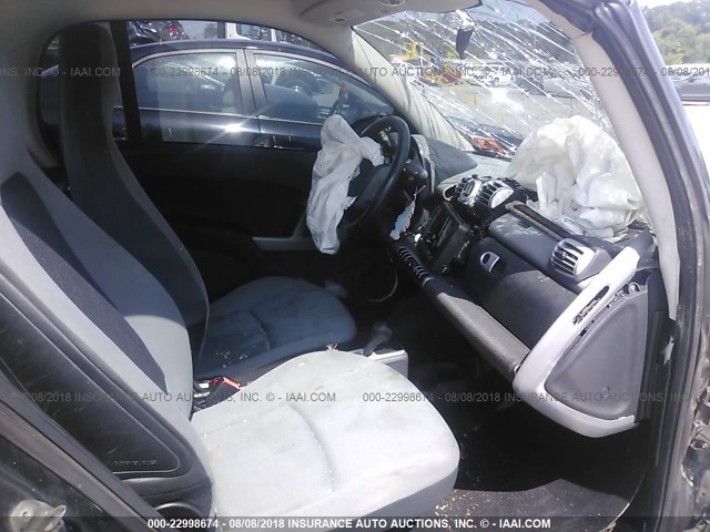 WMEEJ31X69K257456 - 2009 SMART FORTWO PURE/PASSION RED photo 5