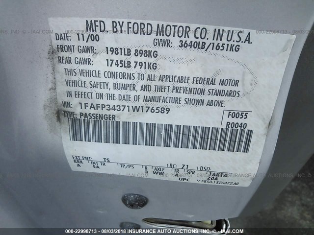 1FAFP34371W176589 - 2001 FORD FOCUS SE/SE SPORT SILVER photo 9