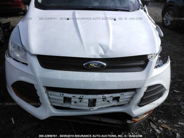 1FMCU0F72DUA76934 - 2013 FORD ESCAPE S WHITE photo 6