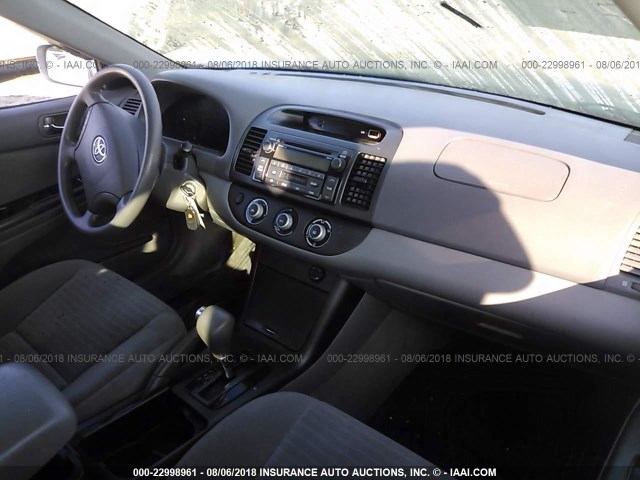 4T1BE32K85U987209 - 2005 TOYOTA CAMRY LE/XLE/SE 银色 照片 5