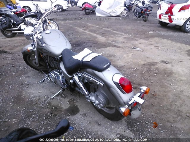 1HFSC430X2A206402 - 2002 HONDA VT1100 C2 SILVER photo 3