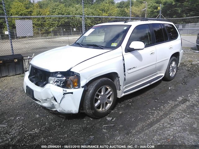 1GKET63M672300420 - 2007 GMC ENVOY DENALI WHITE photo 2