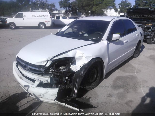 1HGCM56336A026306 - 2006 HONDA ACCORD SE WHITE photo 2