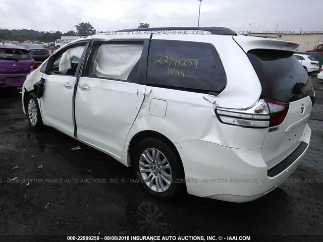 5TDYK3DC0FS676621 - 2015 TOYOTA SIENNA XLE/LIMITED WHITE photo 3