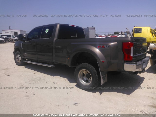 1FT8W3DT4HED07872 - 2017 FORD F350 SUPER DUTY GOLD photo 3
