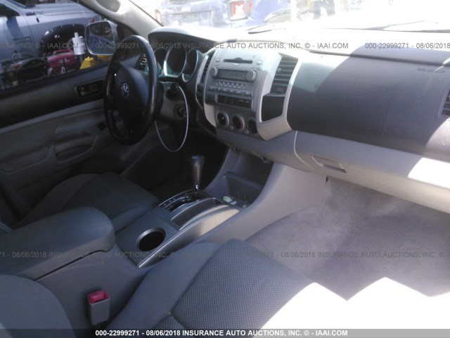 5TELU42N96Z307614 - 2006 TOYOTA TACOMA DOUBLE CAB ვერცხლისფერი ფოტო 5